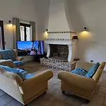 The Little Olive Press, Villa