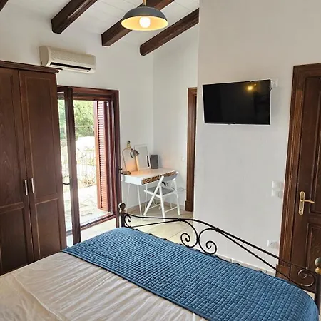 The Little Olive Press, Kassiopi