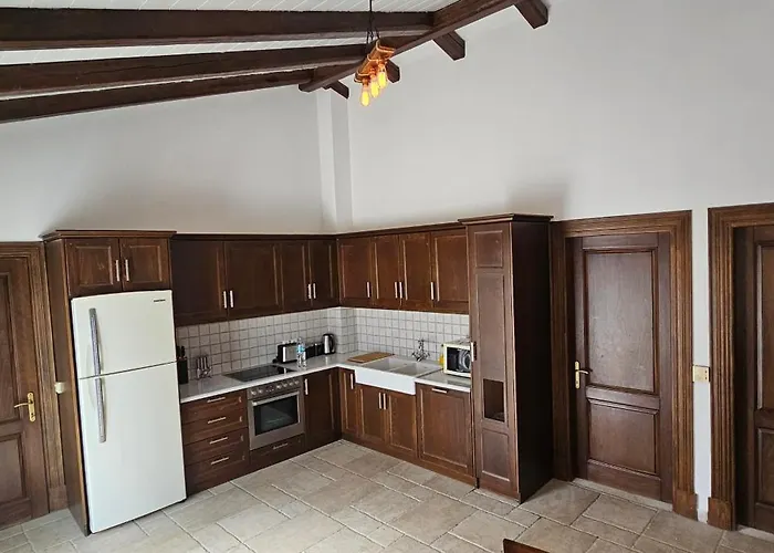 Villa The Little Olive Press, *