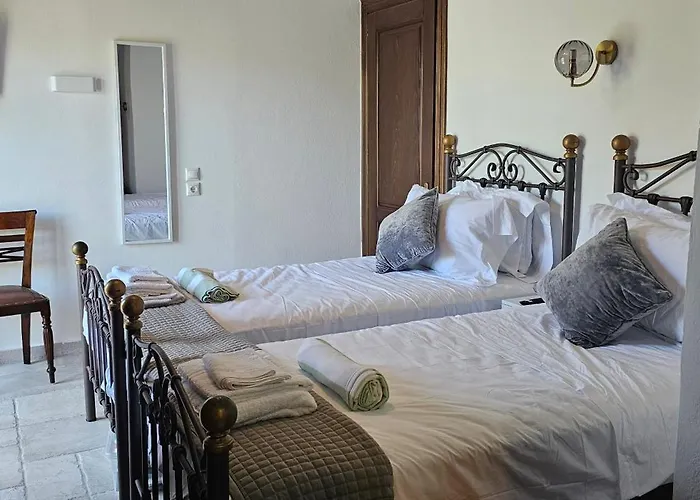 The Little Olive Press, Villa *