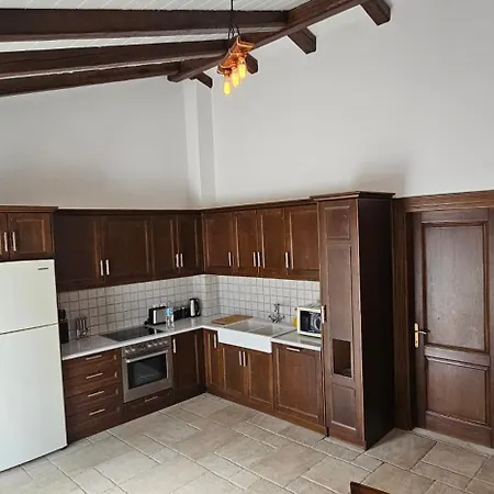 别墅 The Little Olive Press, *