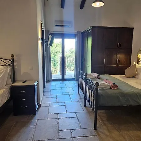 别墅 The Little Olive Press, *